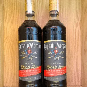 Rượu Captain Morgan Dark Rum
