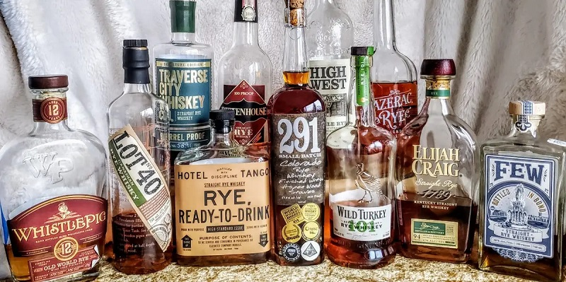Winter Spiced Old Fashioned: Công thức cocktail cổ điển cho những đêm đông lạnh giá