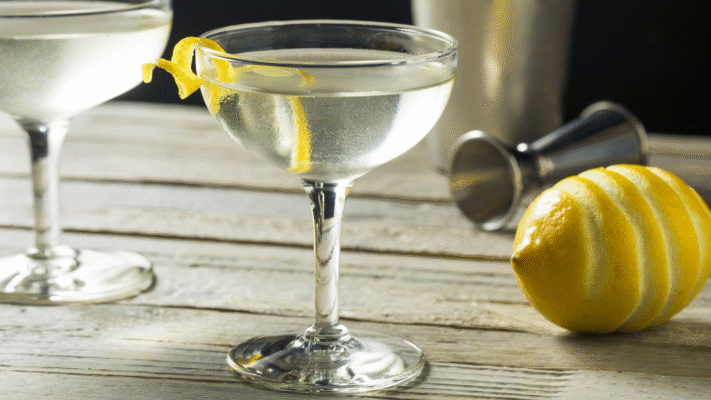 Huyền Thoại Đằng Sau Ly Martini Của James Bond