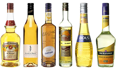 Banana Old Fashioned là một biến thể sáng tạo, thêm vào đó rượu mùi chuối để tạo nên hương vị nhiệt đới mới lạ