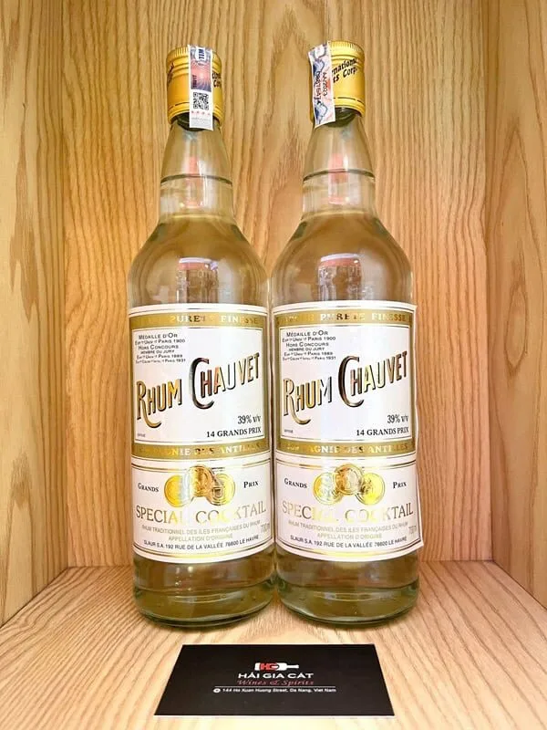Rượu Rum Chauvet White