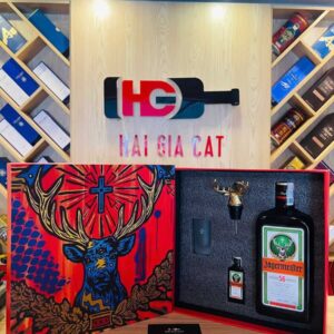Set hộp quà rượu Jagermeister 01