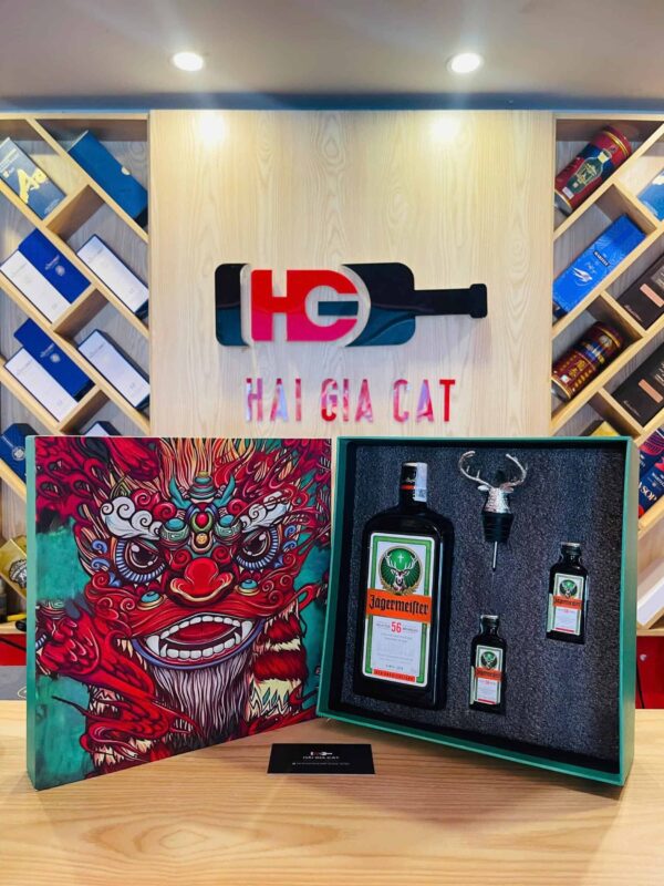 Set hộp quà rượu Jagermeister 02